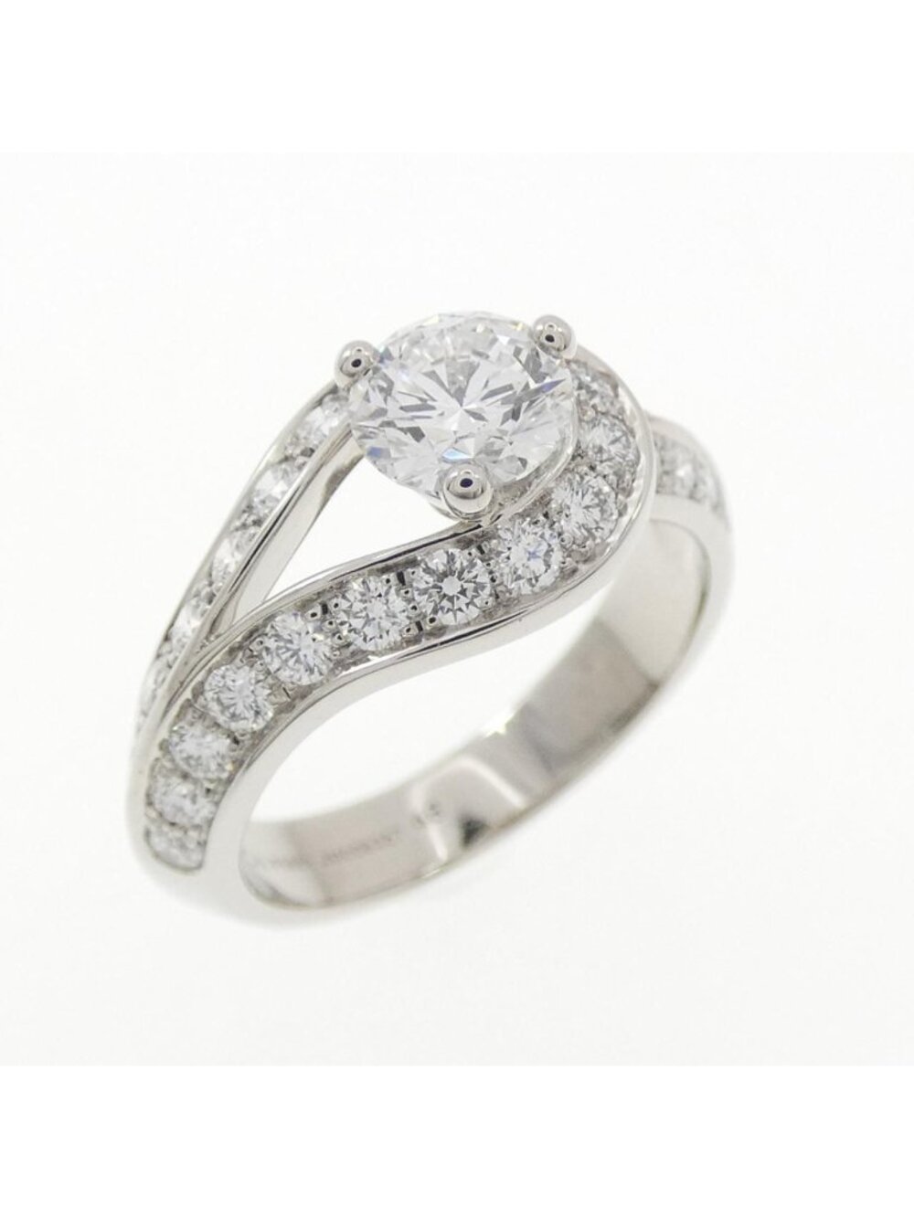 Van Cleef & Arpels Couture Ring